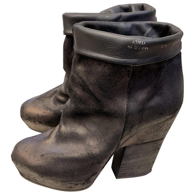 Pre-owned Cinzia Araia Leather Mules & Clogs In Brown