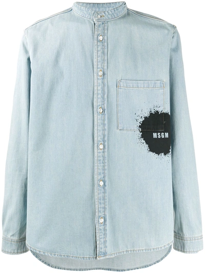 Msgm Band-collar Splatter-detail Denim Shirt In Blue