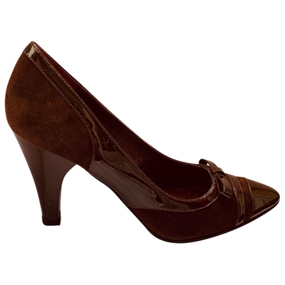 Pre-owned Marc By Marc Jacobs Patent Leather Heels In Brown