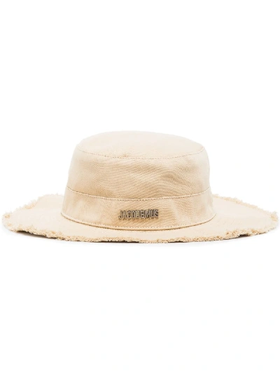 Jacquemus Le Bob Logo-embellished Cotton Bucket Hat In 大地色