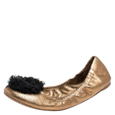 Pre-owned Tory Burch Metallic Bronze Crackled Leather And Black Fabric Flower Scrunch Ballet Flats Size 40