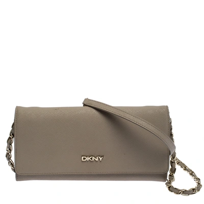 Pre-owned Dkny Beige Leather Wallet On Chain