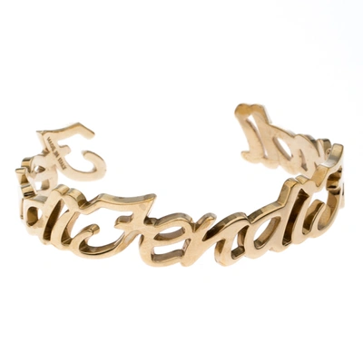 Pre-owned Fendi Gold Tone Logo Engraved Open Cuff Bracelet