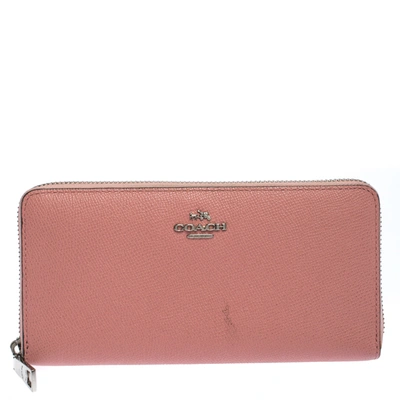 Pre-owned Coach Pink Leather Zip Around Wallet