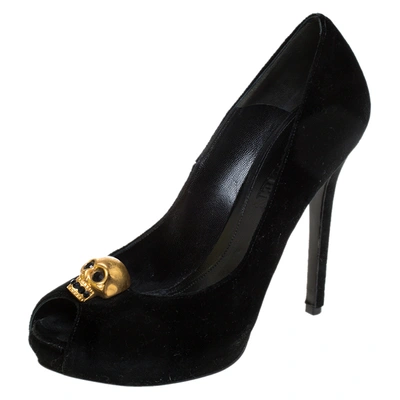 Pre-owned Alexander Mcqueen Black Velvet Crystal Embellished Skull Peep Toe Platform Pumps Size 39.5