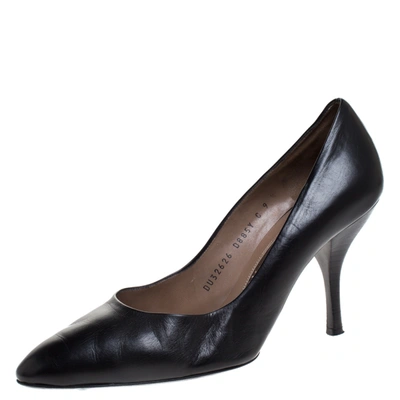 Pre-owned Ferragamo Black Leather Pointed Toe Pumps Size 40