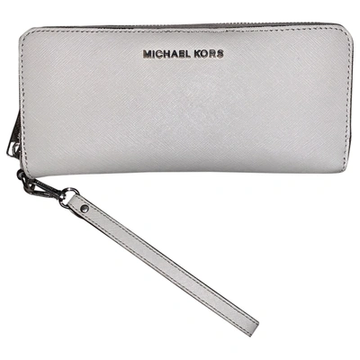 Pre-owned Michael Kors Leather Clutch In Grey