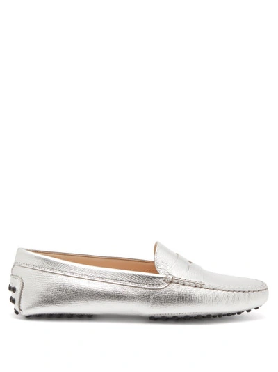 Tod's Gommini Metallic Grained-leather Loafers In Silver