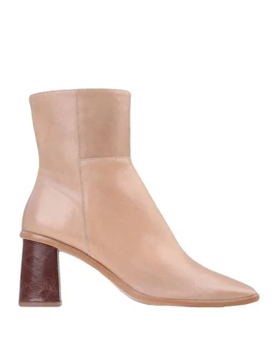 Alohas Ankle Boots In Beige