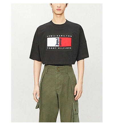 Tommy Hilfiger X Lewis Hamilton Logo-print Cropped Cotton-jersey T-shirt In Black