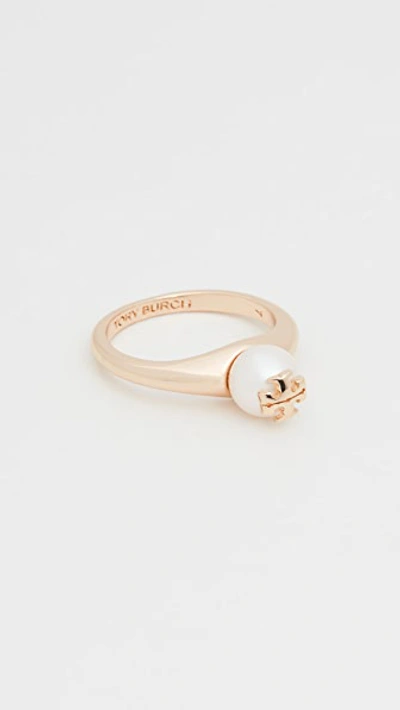 Tory Burch Kira Logo Cultured Pearl Ring In Tory Gold / Ivory
