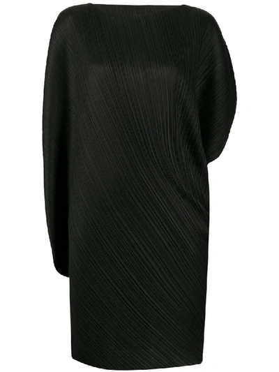 Issey Miyake Curved Asymmetric Sleeve Pleated Dress In Black