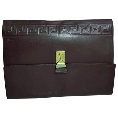 Pre-owned Versace Leather Clutch Bag In Burgundy