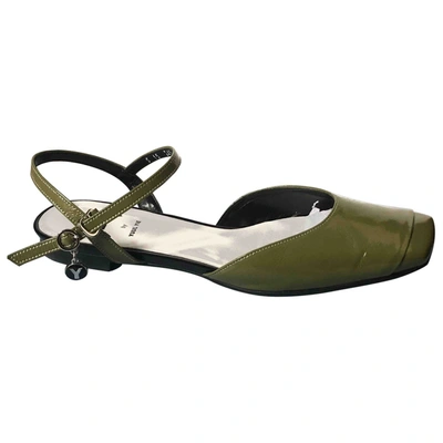 Pre-owned Yuul Yie Green Patent Leather Sandals