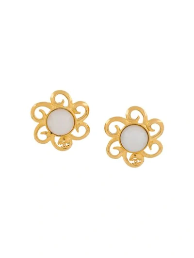 Pre-owned Chanel 1996 Floral Cc Earrings In Gold