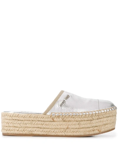 Miu Miu Metallic Platform Espadrilles In Silber