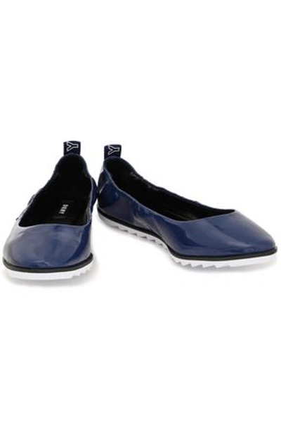 Dkny Vivi Faux Patent-leather Ballet Flats In Navy