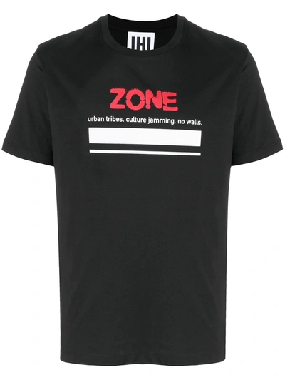 Les Hommes Urban Slogan Print T-shirt In Black