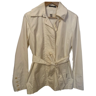 Pre-owned Dkny Trench Coat In Ecru