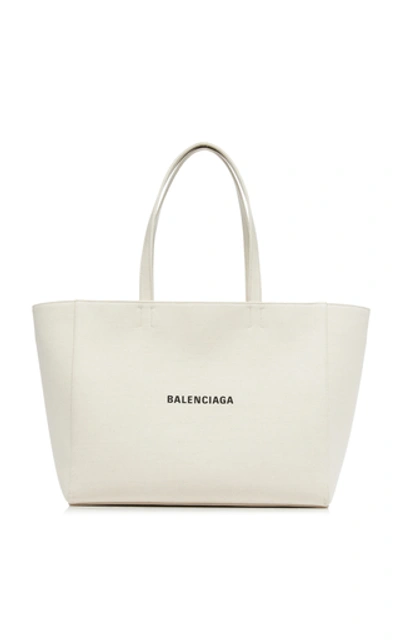 Balenciaga Everyday Canvas Logo Tote In Neutral