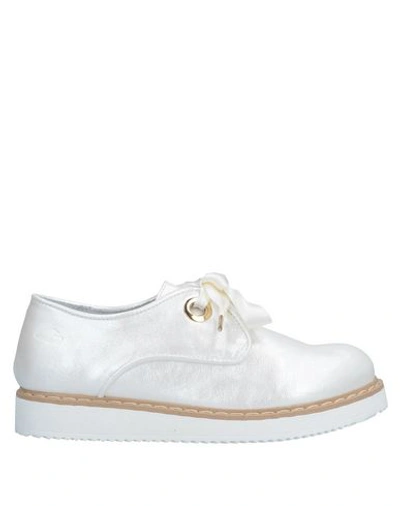 Alberto Guardiani Kids' Laced Shoes In Ivory