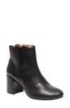 Andre Assous Women's Selena Croc-embossed Block-heel Booties In Black Leather