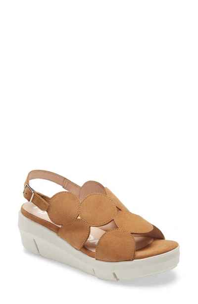 Wonders Platform Sandal In Sand Suede