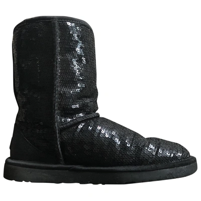 Pre-owned Ugg Glitter Boots In Black