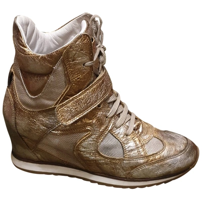 Pre-owned Elena Iachi Leather Trainers In Gold