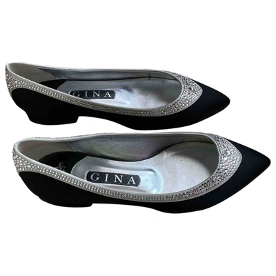 Pre-owned Gina Leather Flats In Black