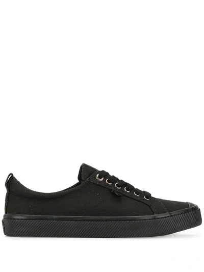 Cariuma Oca Low-top Canvas Sneakers In Black