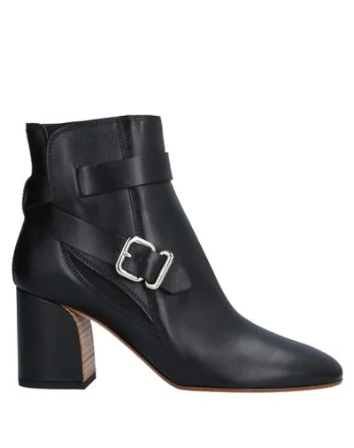 Tod's Ankle Boots In Black