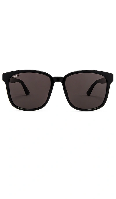 Gucci Logo Wayfarer In Shiny Black & Grey