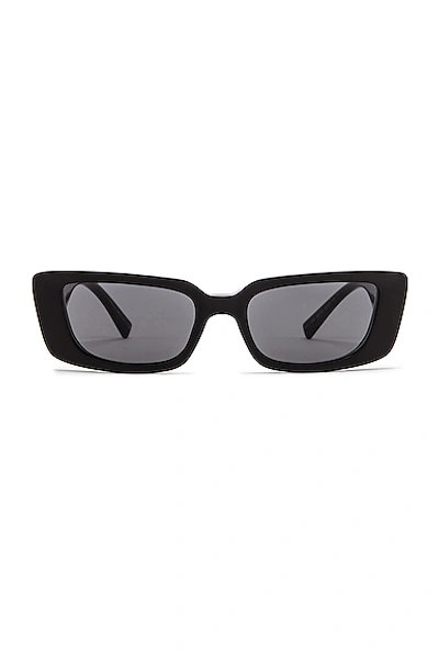 Versace Virtus Narrow Sunglasses In Black