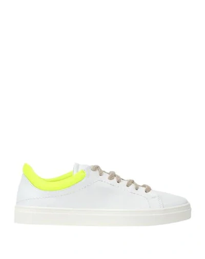 Yatay Sneakers In White