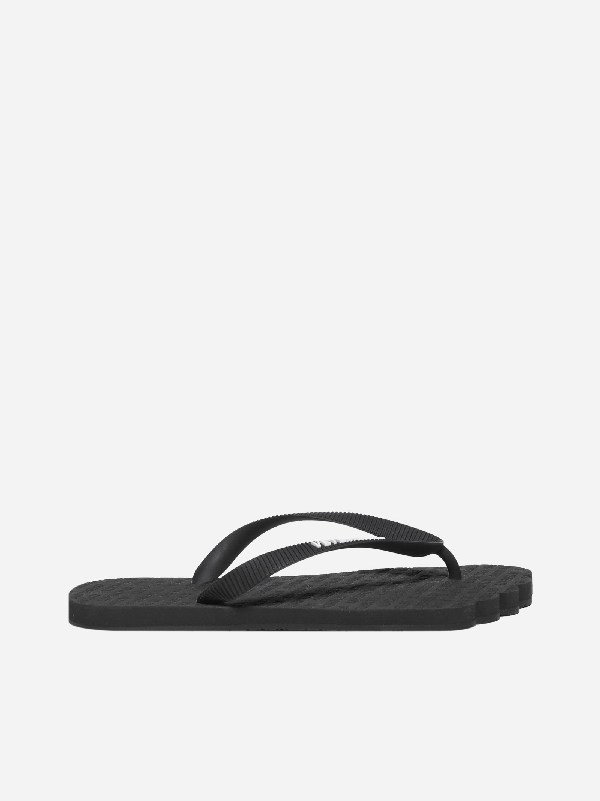 vetements flip flops