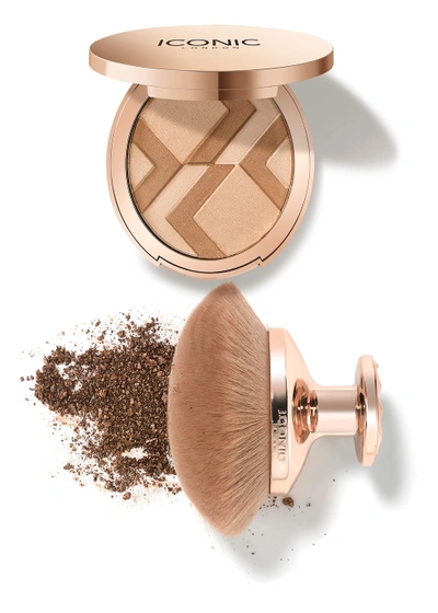 Iconic London Pro Puff Bronzer Brush