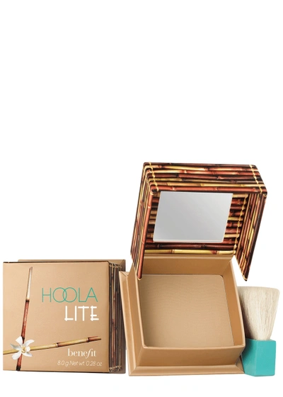 Benefit Hoola Lite Bronzer