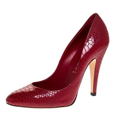Pre-owned Casadei Red Python Embossed Patent Leather Round Toe Pumps Size 38.5