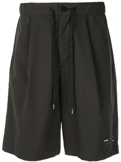 Attachment Pleat Stretch Shorts In Black