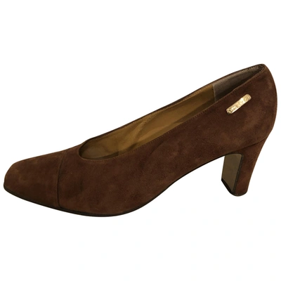 Pre-owned Pierre Cardin Heels In Brown