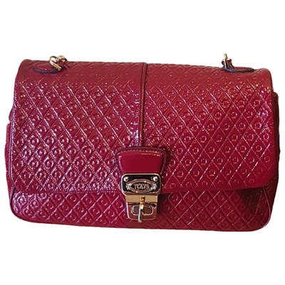 Pre-owned Tod's Wave Patent Leather Handbag In Red