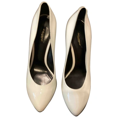 Pre-owned Dolce & Gabbana Patent Leather Heels In White