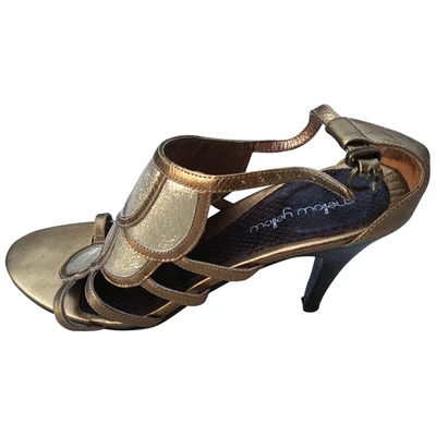 Pre-owned Mellow Yellow Leather Sandal In Gold