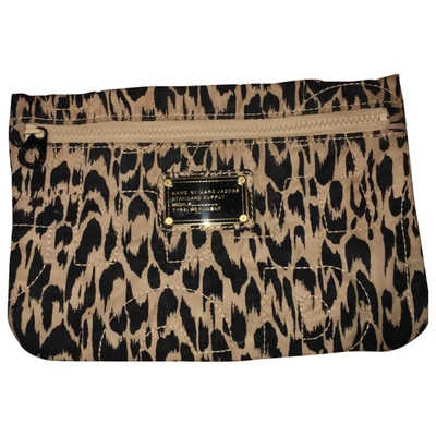 Pre-owned Marc By Marc Jacobs Cloth Clutch Bag In Brown