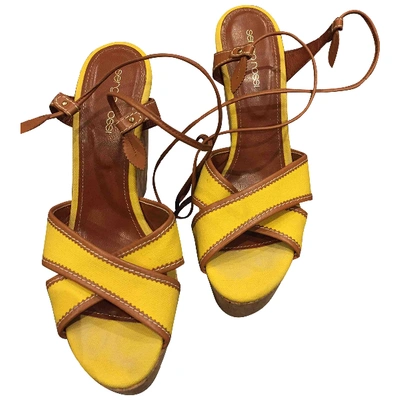 Pre-owned Sergio Rossi Cloth Sandals In Yellow