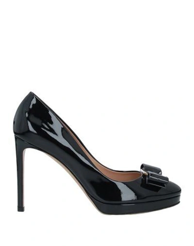 Ferragamo Pumps In Black