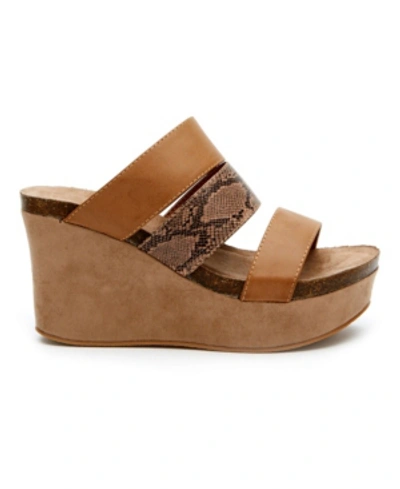 Matisse Gina Wedge Sandal Women's Shoes In Taupe