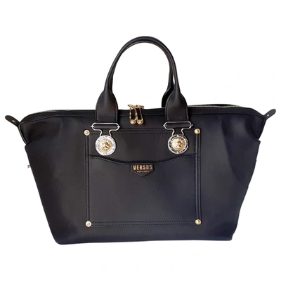 Pre-owned Versus Leather Satchel In Black