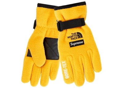 Pre-owned Supreme  The North Face Rtg Fleece Glove Gold